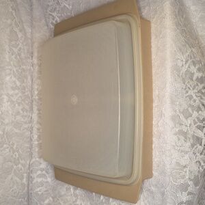 Tupperware: Deviled Egg Keeper /w Lid & Inserts